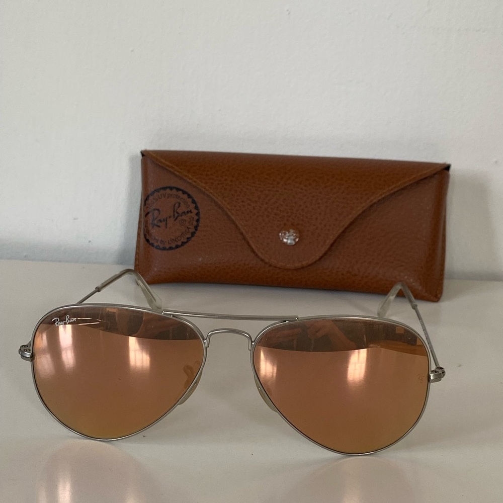 Ray-Ban mirrored aviators with original case